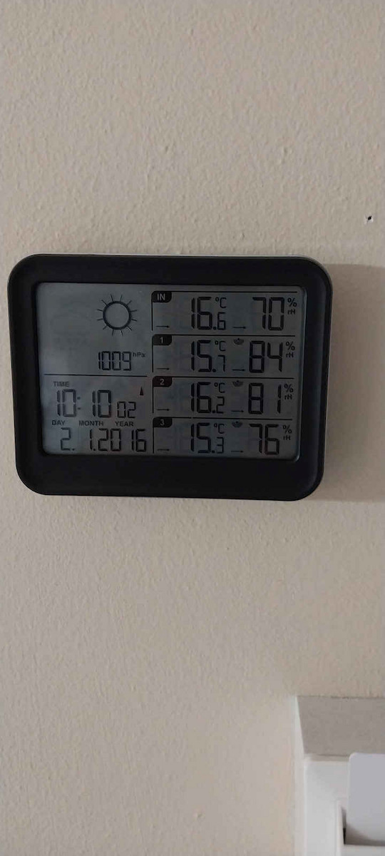TFA View Wireless Digital Weather Station Wall Mounted / Tabletop Black