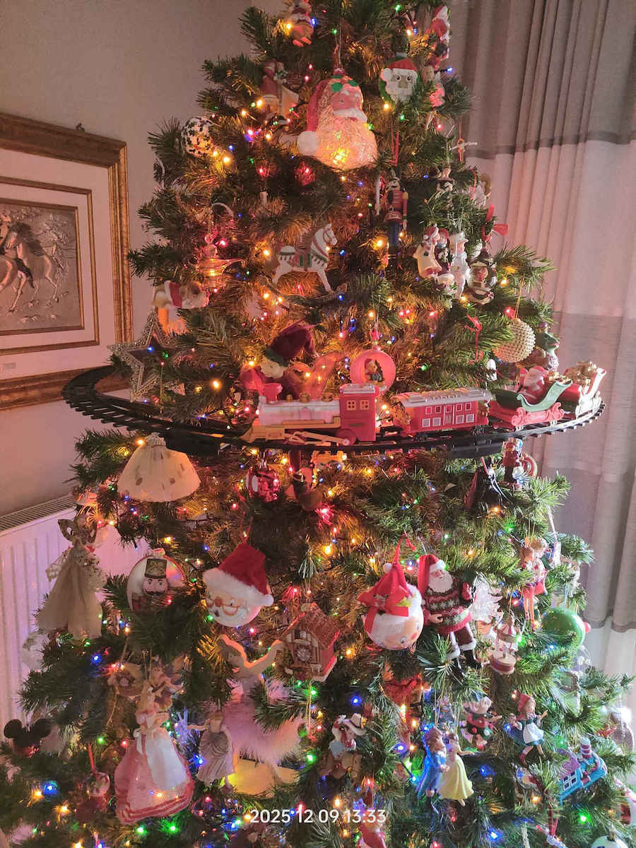 Christmas Tree Train Lights Sound 49 Pieces Hometheory