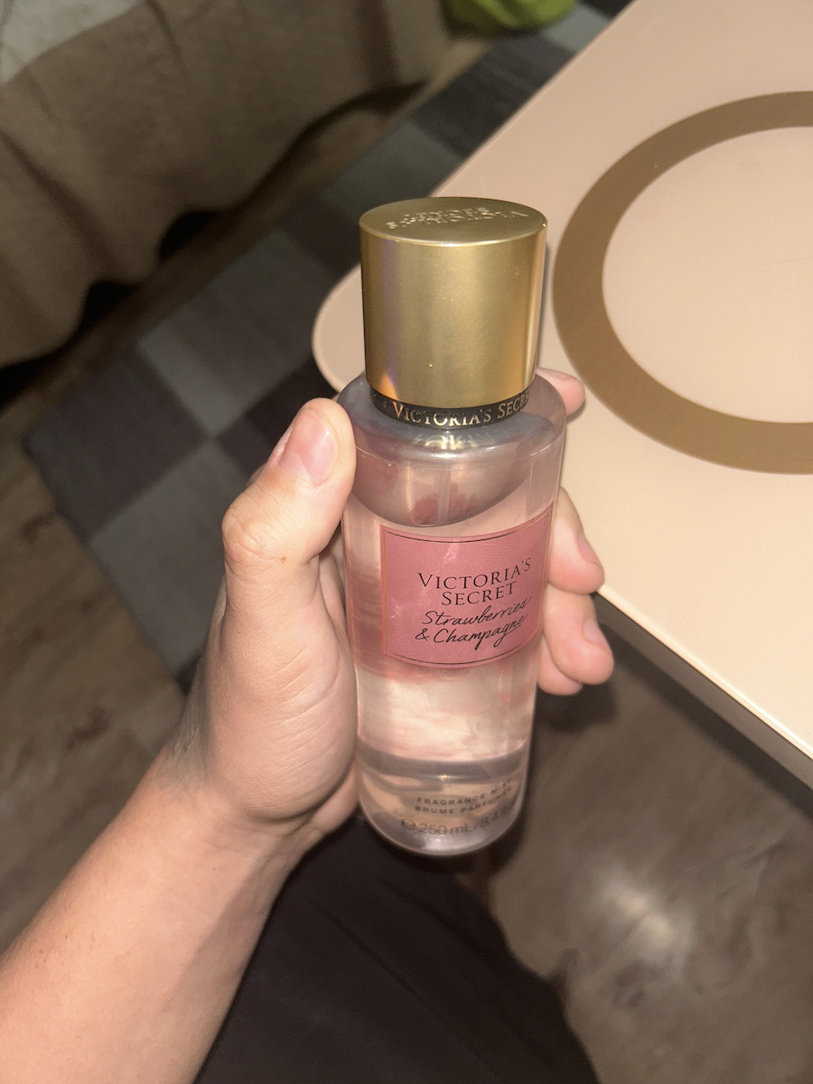 Victoria's Secret Strawberry & Champagne Body Mist 250ml