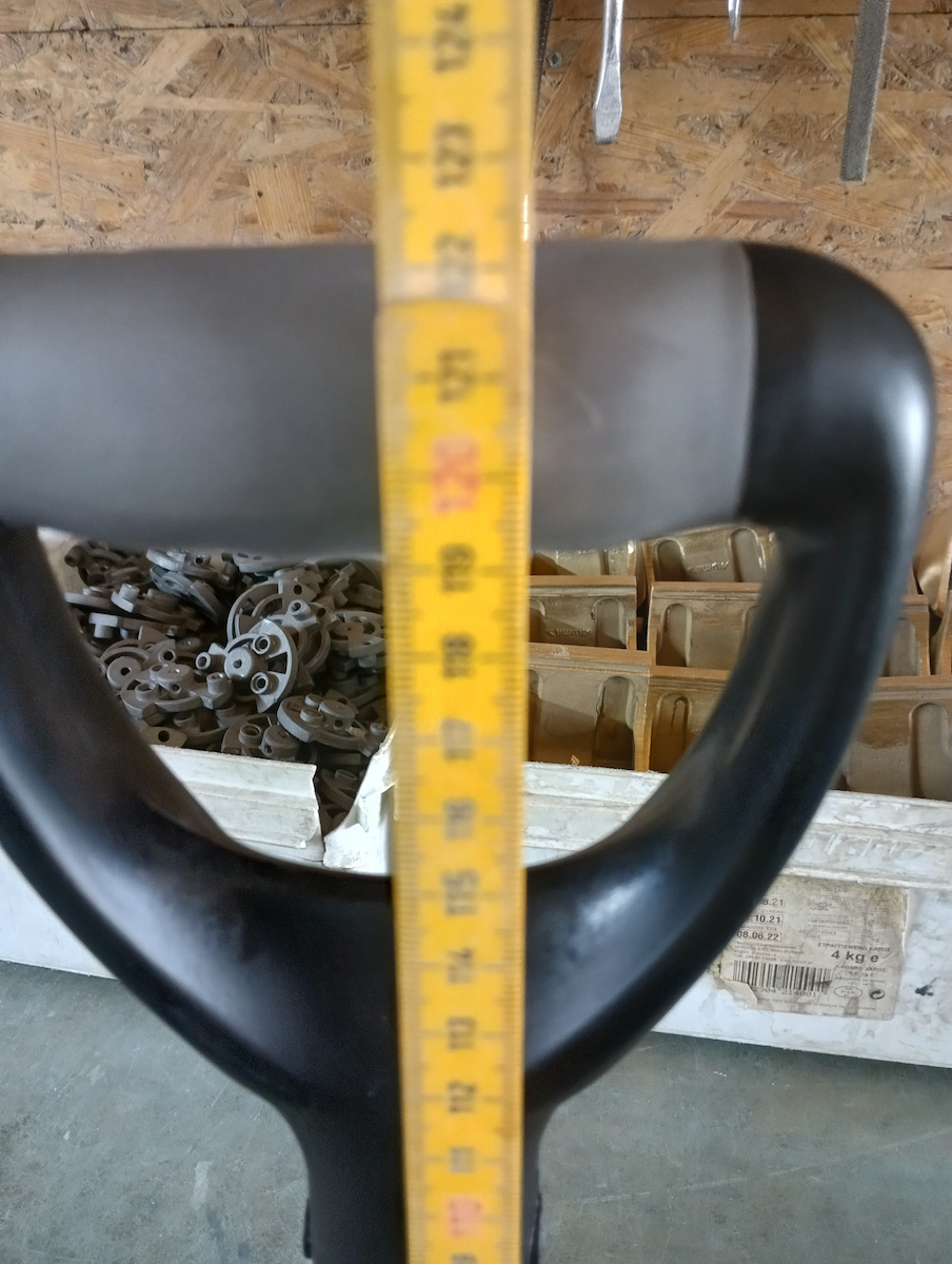 Bellota Πατόφτυαρο με Κοντάρι 123cm και Λαβή Fiberglass