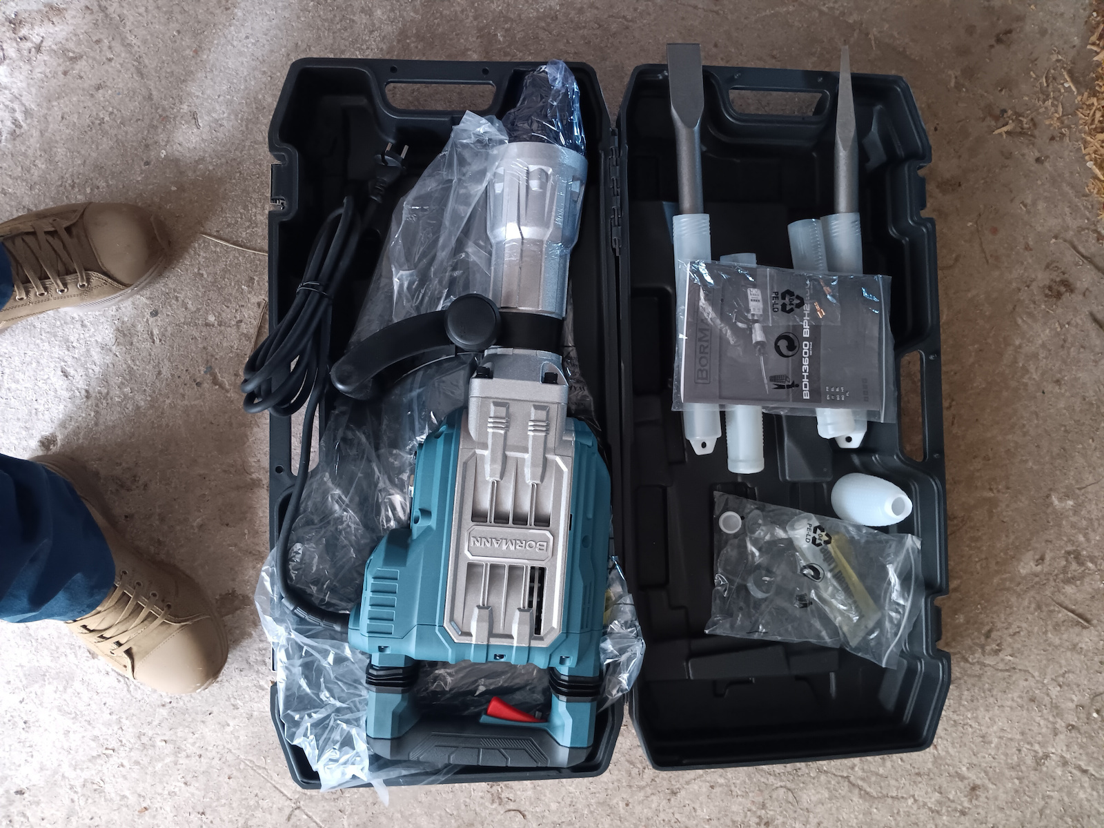 Bormann Pro BDH3600 Impact Demolitionist Electric 1700W with Chuck HEX