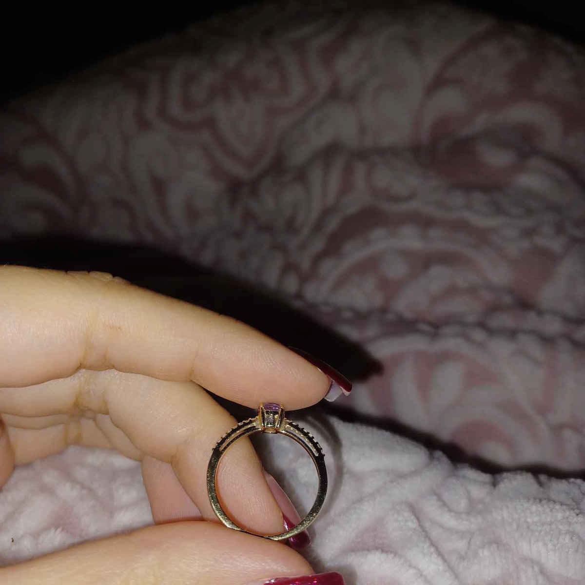 Chrilia Single Stone from Gold 9K