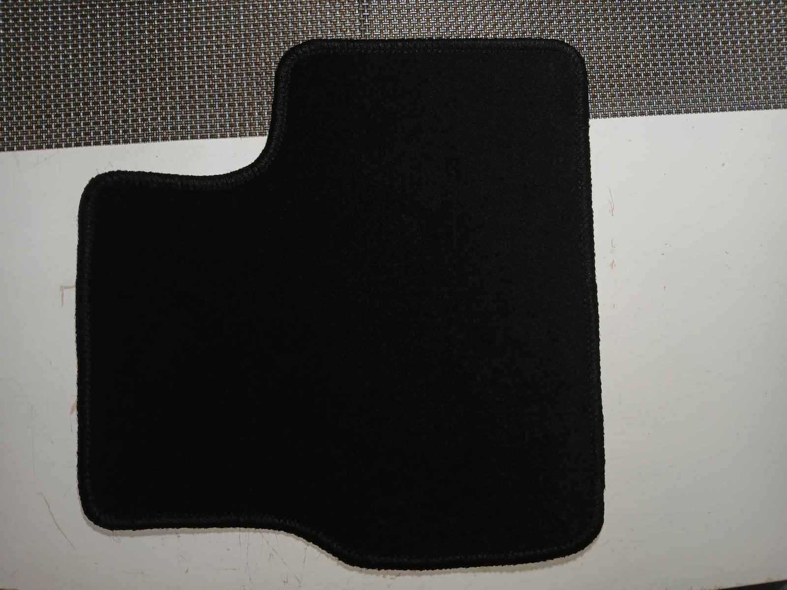 Autopataki Set of Front and Rear Mats 5pcs for Peugeot 207 2006-2014 Black