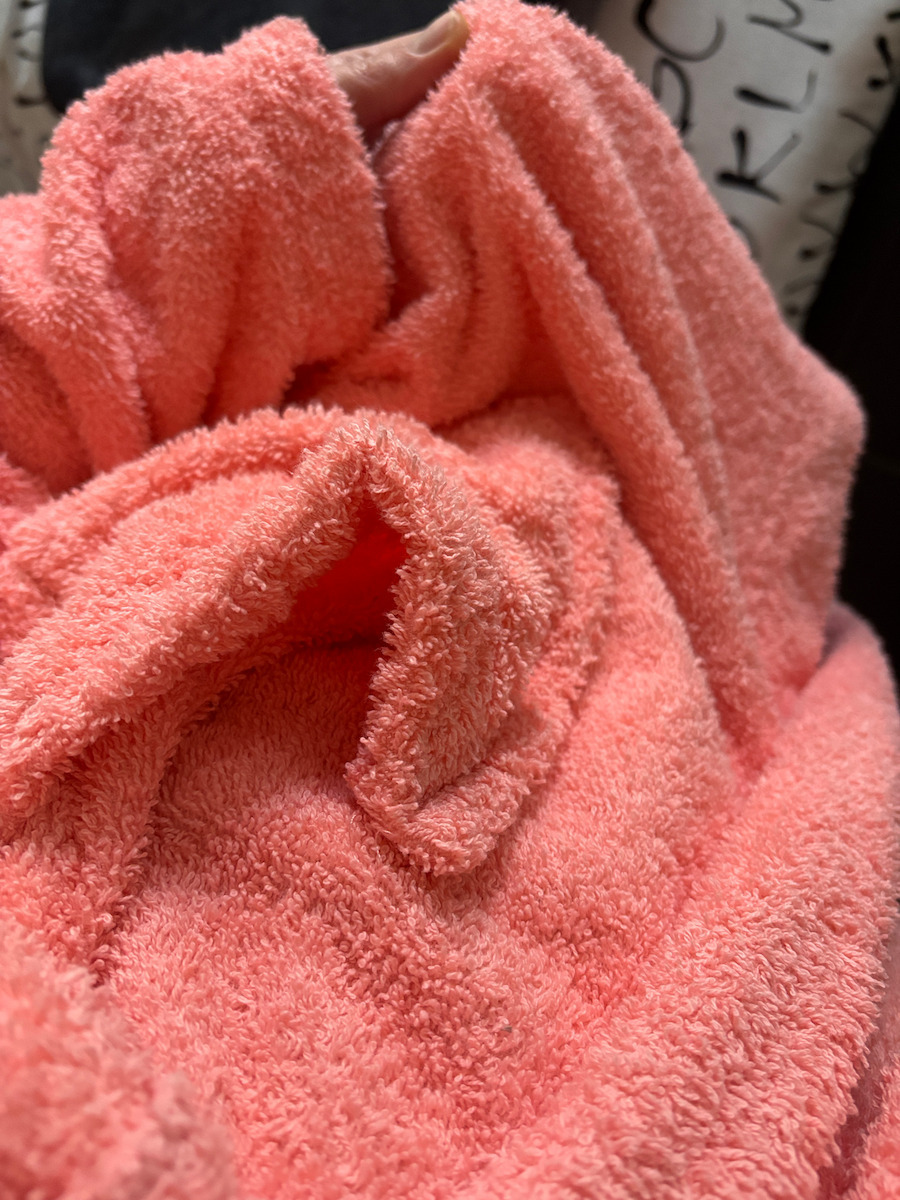 Dimcol 3010 Bathrobe with Hood Coral 420gr/m²
