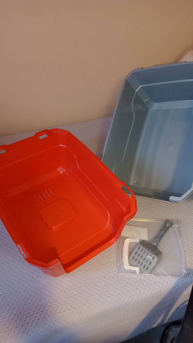 Cat Toilet Closed Light Blue L52 x W37 x H48cm