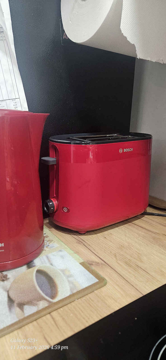 Bosch MyMoment Toaster 2 Slots 950W Red