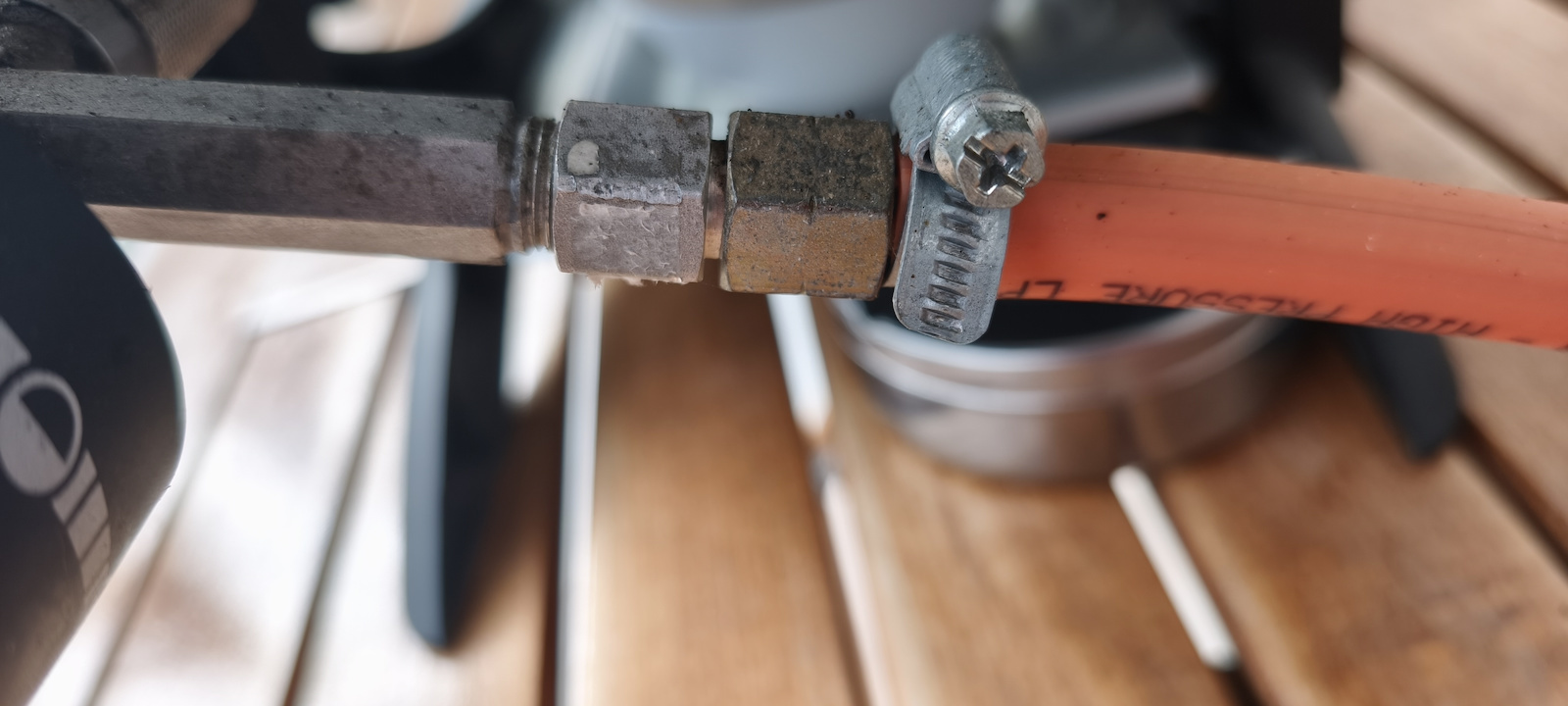 Weber Q1200 Φορητή Ψησταριά Υγραερίου Μαντεμένιας Σχάρας 43x32εκ. με 1 Εστία 2.49kW