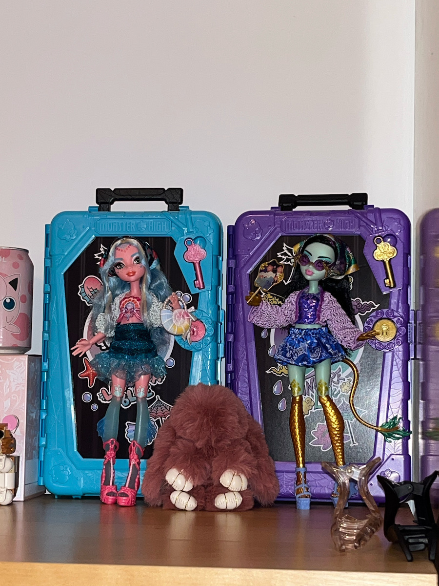 Mattel Skulltimate Secrets 7 Кейс Jinafire Кукла Monster High за 4+ Години