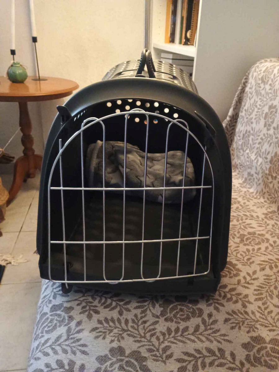 Imac Black Dog Transport Cage 50x32x34.5cm