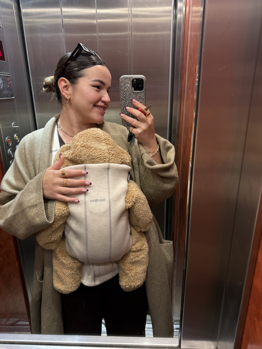 BabyBjorn Classic Carrier Mini 3D Jersey Light Beige with Maximum Weight 11kg