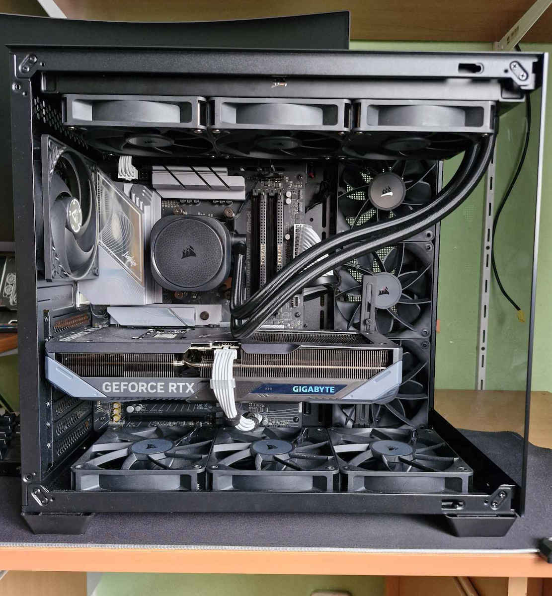 Deepcool CG530 Gaming Midi Tower Κουτί Υπολογιστή με Πλαϊνό Παράθυρο Μαύρο