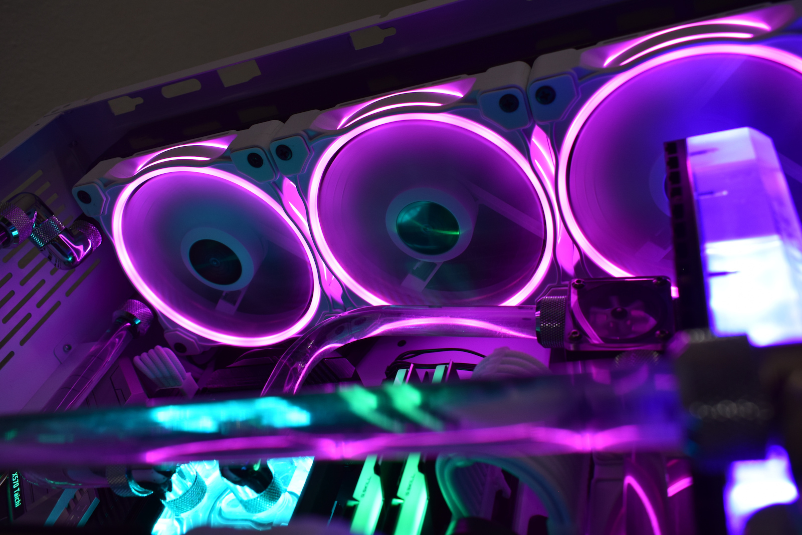 Alpenfoehn Wing Boost 3 High Speed Case Fans 120mm (2200rpm / 132.4cfm) with ARGB Lighting and Connection 4-Pin PWM 3pcs White