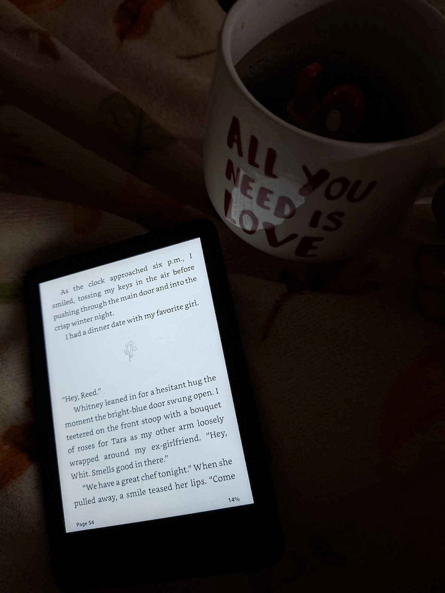 Amazon Kindle (2024) With Ads 6" 16GB Black