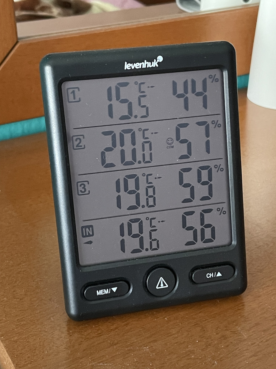 Levenhuk Wezzer Plus LP20 Wireless Digital Weather Station Tabletop Black