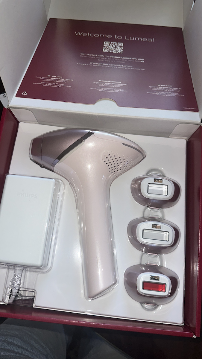 Philips 9900 Αποτριχωτική Μηχανή IPL για Πρόσωπο, Σώμα & Μπικίνι BRI977/00