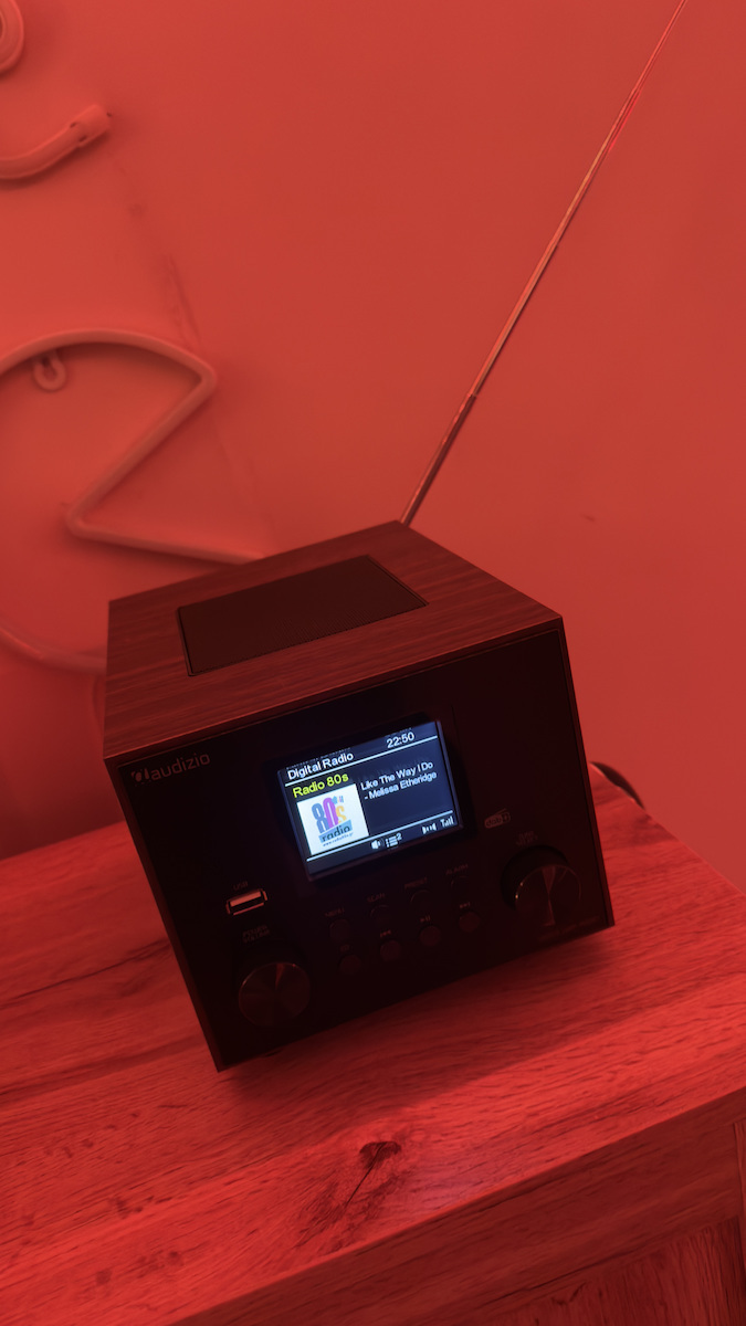 Audizio Vieste Επιτραπέζιο Ραδιόφωνο Ρεύματος DAB+ με Bluetooth και USB Wood