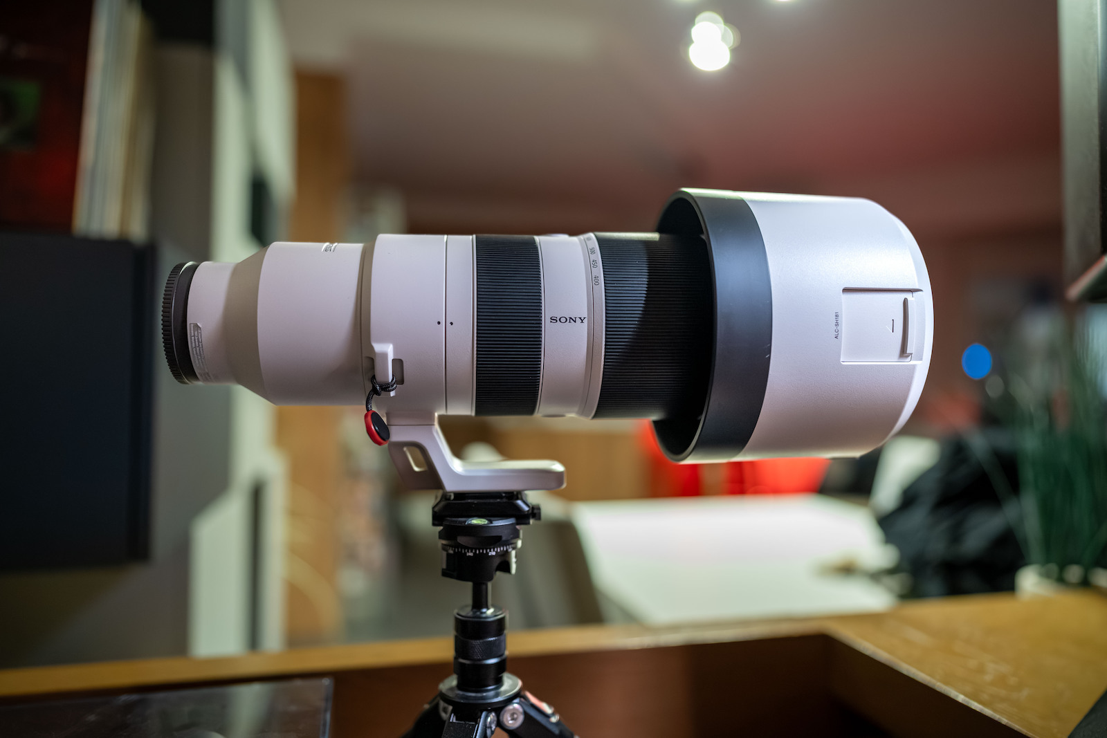 Sony Voller Rahmen Kameraobjektiv FE 400-800mm f/6.3-8 G OSS Telezoom für Sony E Mount White