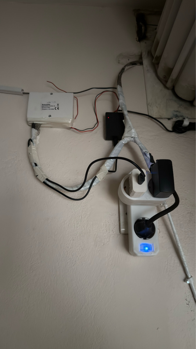 SmartWise Wi-Fi Garage Door Control Panel 5V