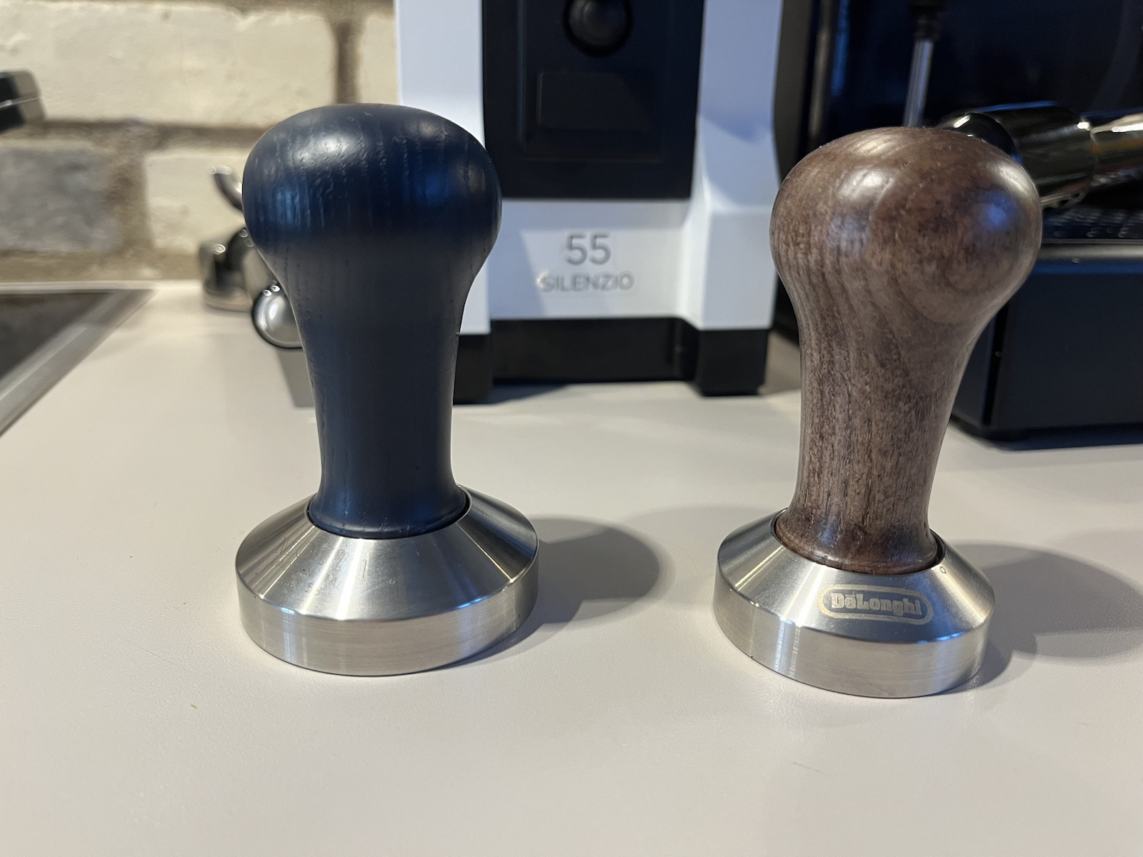 Motta 8100 Tamper with Flat Surface 58mm Brown