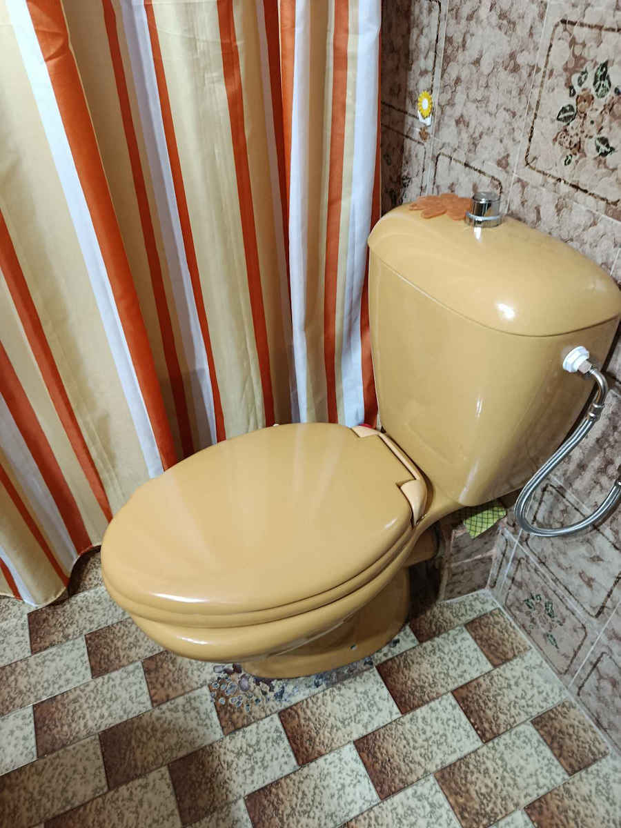 EVIOP Bakelite Toilet Seat White Capri 52.5cm 02-01