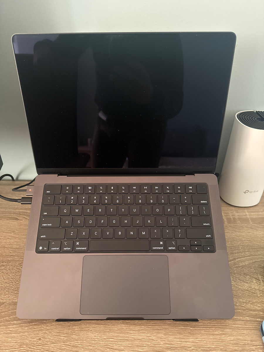 Apple MacBook Pro 14.2" IPS Retina Display 120Hz (M5-10-Core/16GB/512GB SSD/10-Core GPU) Silver (GR Keyboard)