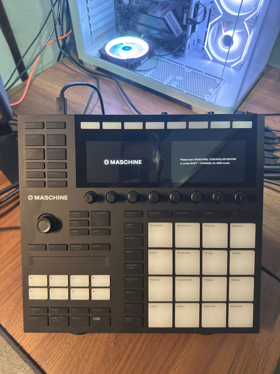 Native Instruments Midi Controller Maschine MK3 Μαύρο