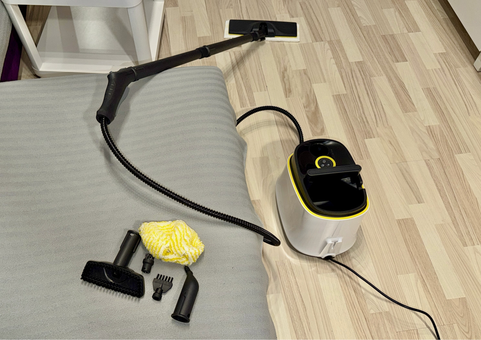 Karcher SC 3 Deluxe EasyFix Ατμοκαθαριστής Πίεσης 3.5bar με Ρόδες και Κοντάρι