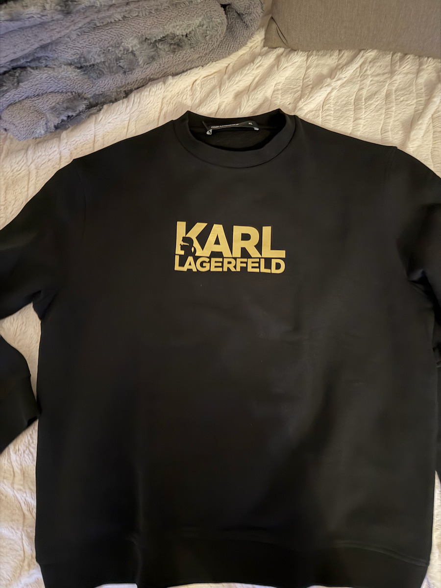 Φούτερ Gold, Black