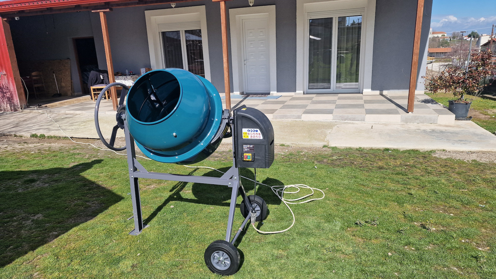 Bormann BMX1810 Amestecatoare De Beton Electrice 800W Cu Roți 180lt