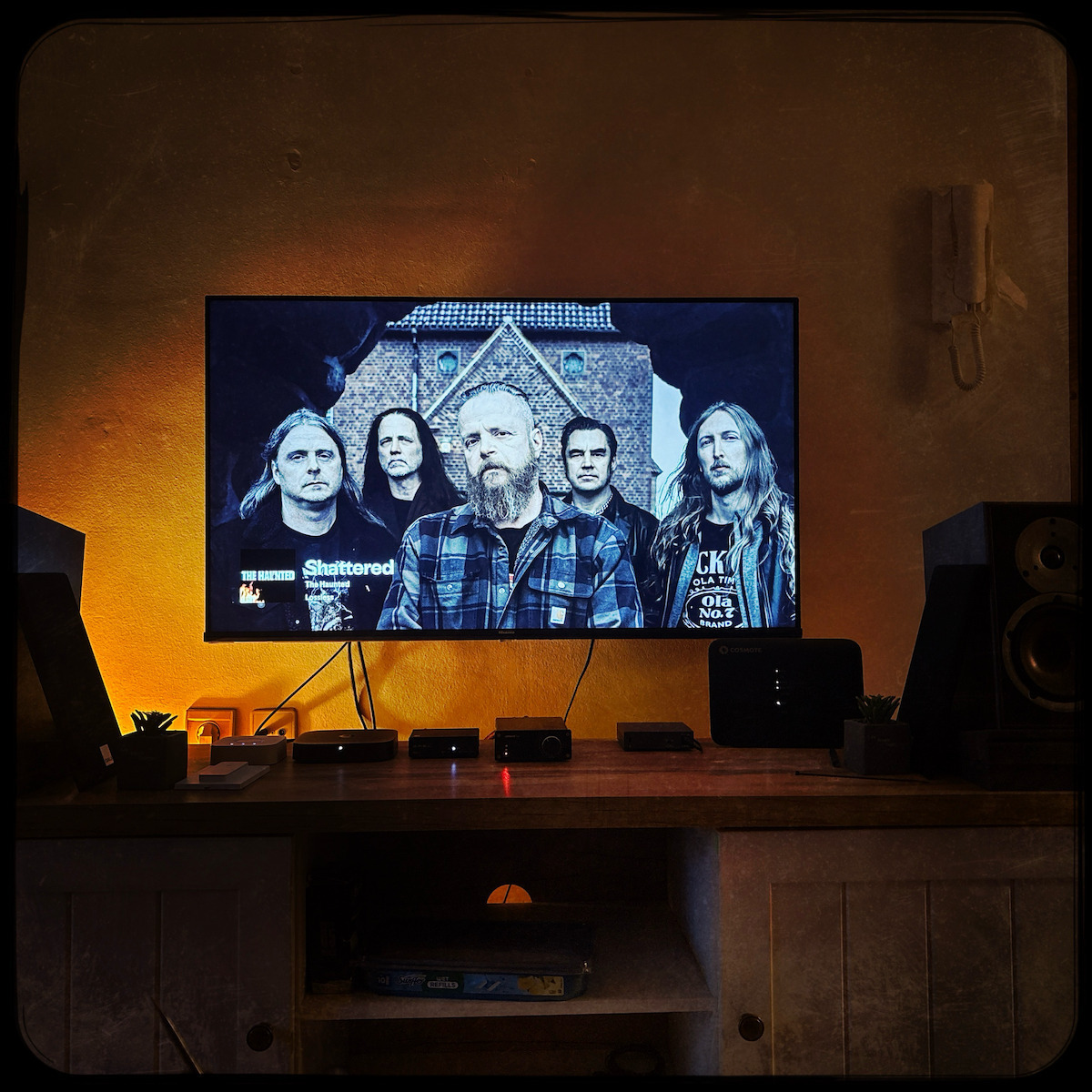 Vogel's TVM 3403 TVM 3403 Wall TV Mount up to 77" and 50kg