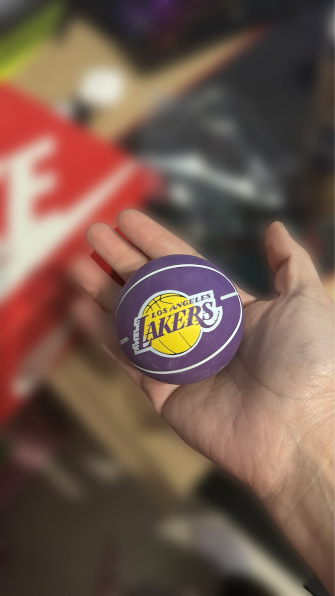 Wilson Dribbler Los Angeles Lakers Топка Лилав