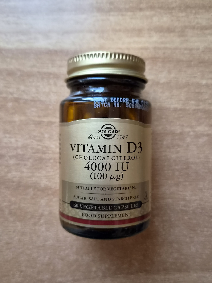 Solgar Vitamin D3 Vitamin für Stärkung des Immunsystems & die Knochengesundheit 4000iu 60 veg. Kappen