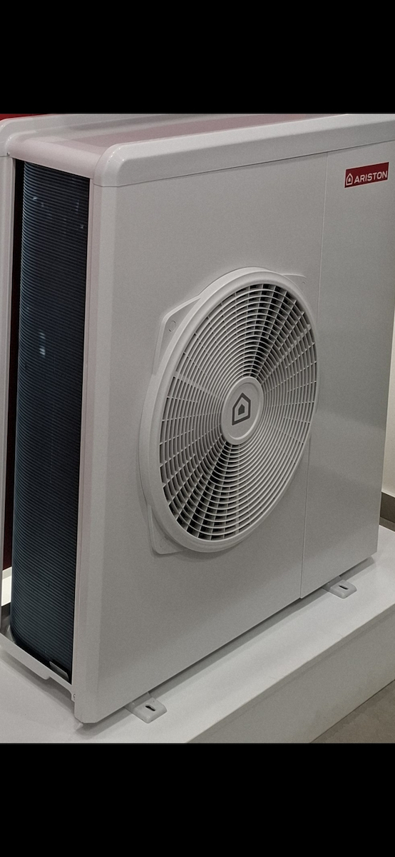 Ariston Nimbus Pocket 80 M Net Wärmepumpe 8kW Einphasig 60°C Monoblock