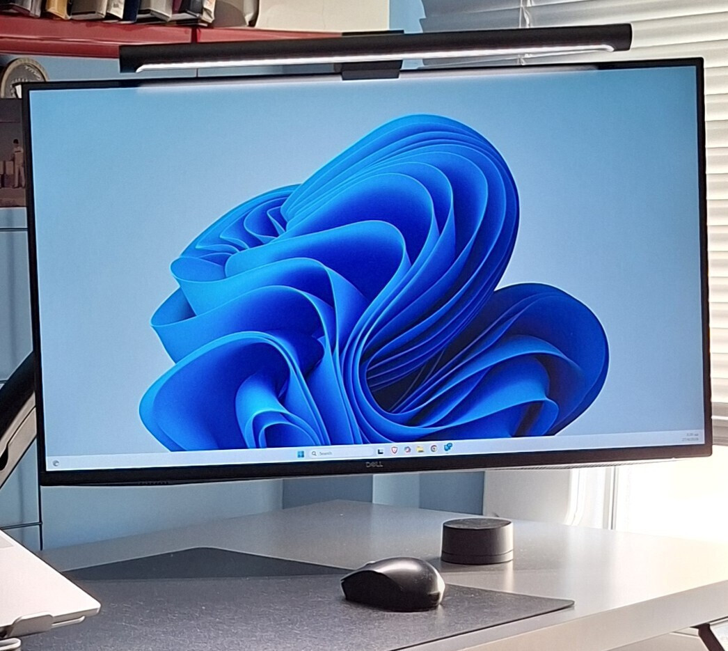 Dell PLUS IPS Monitor 27" 4K 3840x2160 με Χρόνο Απόκρισης 8ms GTG