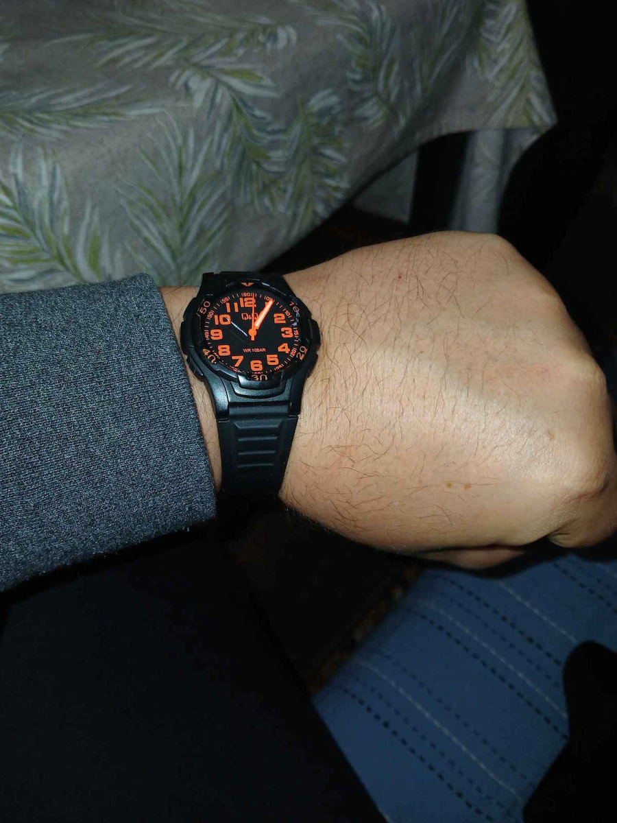 Q&Q Men's Watch 43mm Battery with Black Rubber Strap