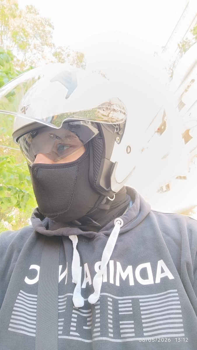 Faseed 620 White Motorcycle Helmet Jet ECE 22.06 1350gr with Sun Visor