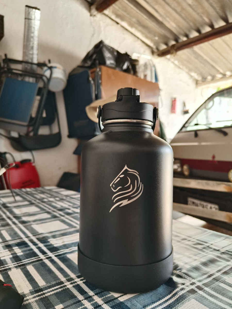 Cool'NMore Stainless Steel Thermos Bottle BPA Free 1.5lt Jet Black with Mouthpiece Loop Straw and Handle