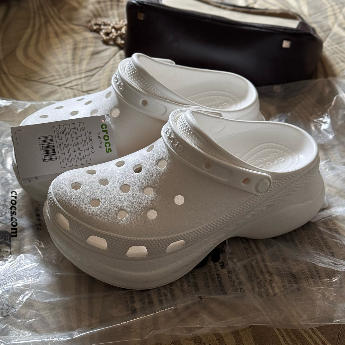 Crocs Classic Bae Γυναικεία Ανατομικά Σαμπό Λευκά