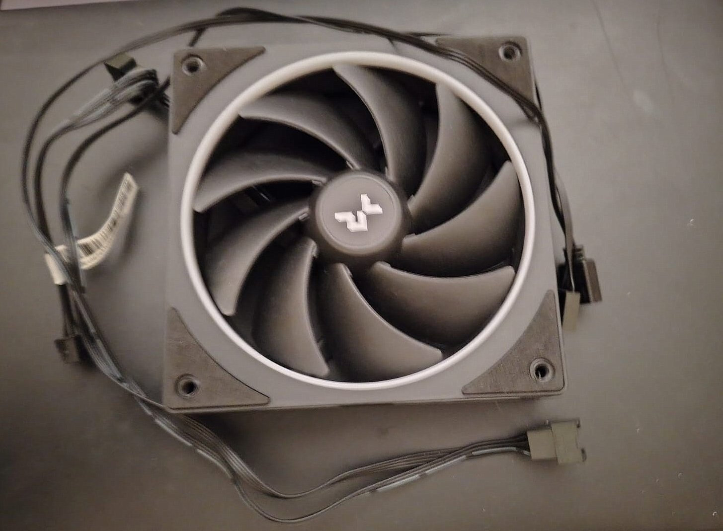 Deepcool FL12 SE Case Fan 120mm 1900rpm 50.74cfm with ARGB Lighting and 4-Pin PWM Connection