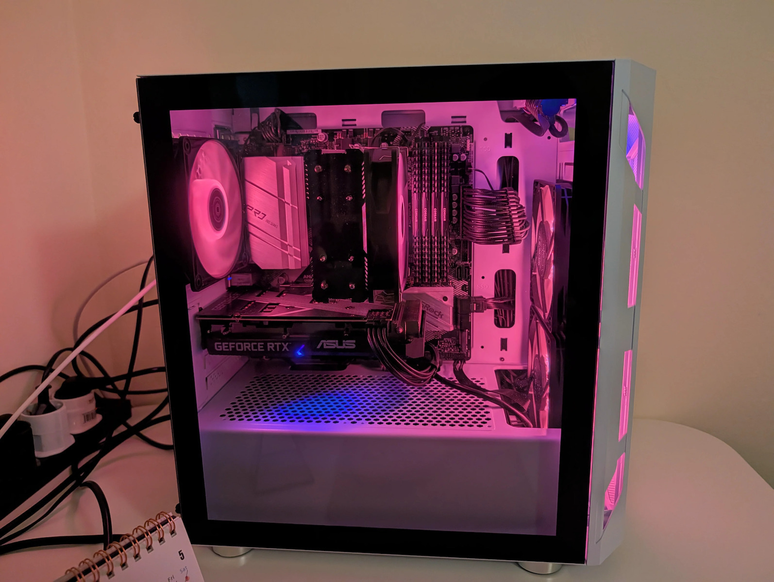Silverstone FARA H1M PRO Gaming Mini Tower Κουτί Υπολογιστή με Πλαϊνό Παράθυρο Λευκό