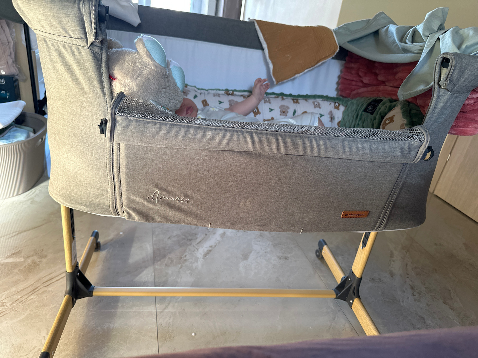 Kikka Boo Cradle Amaris with Mattress, Side Opening, and Wheels Gray