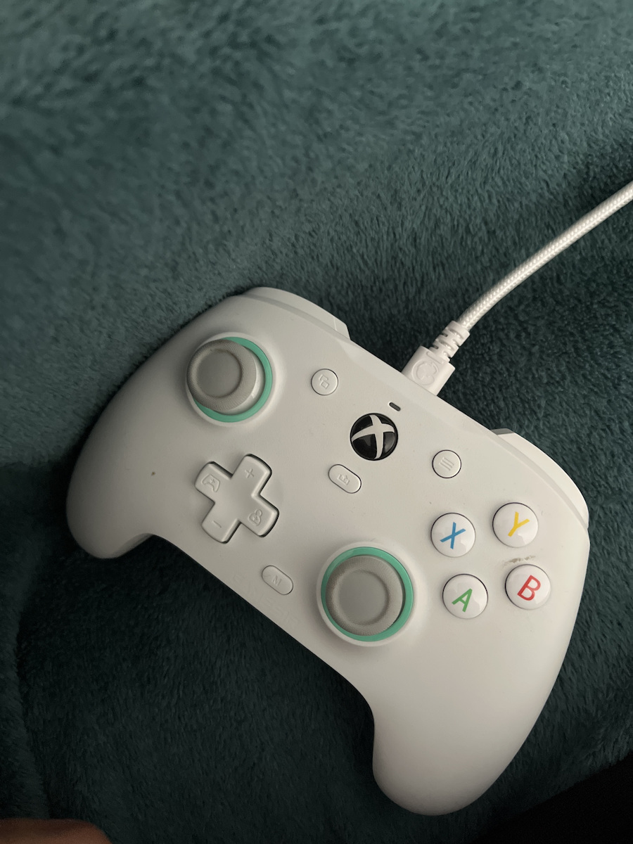 Gamesir G7 SE Жичен Геймпад с Хол Ефект Стикове за PC / Xbox One / Xbox Series Бял