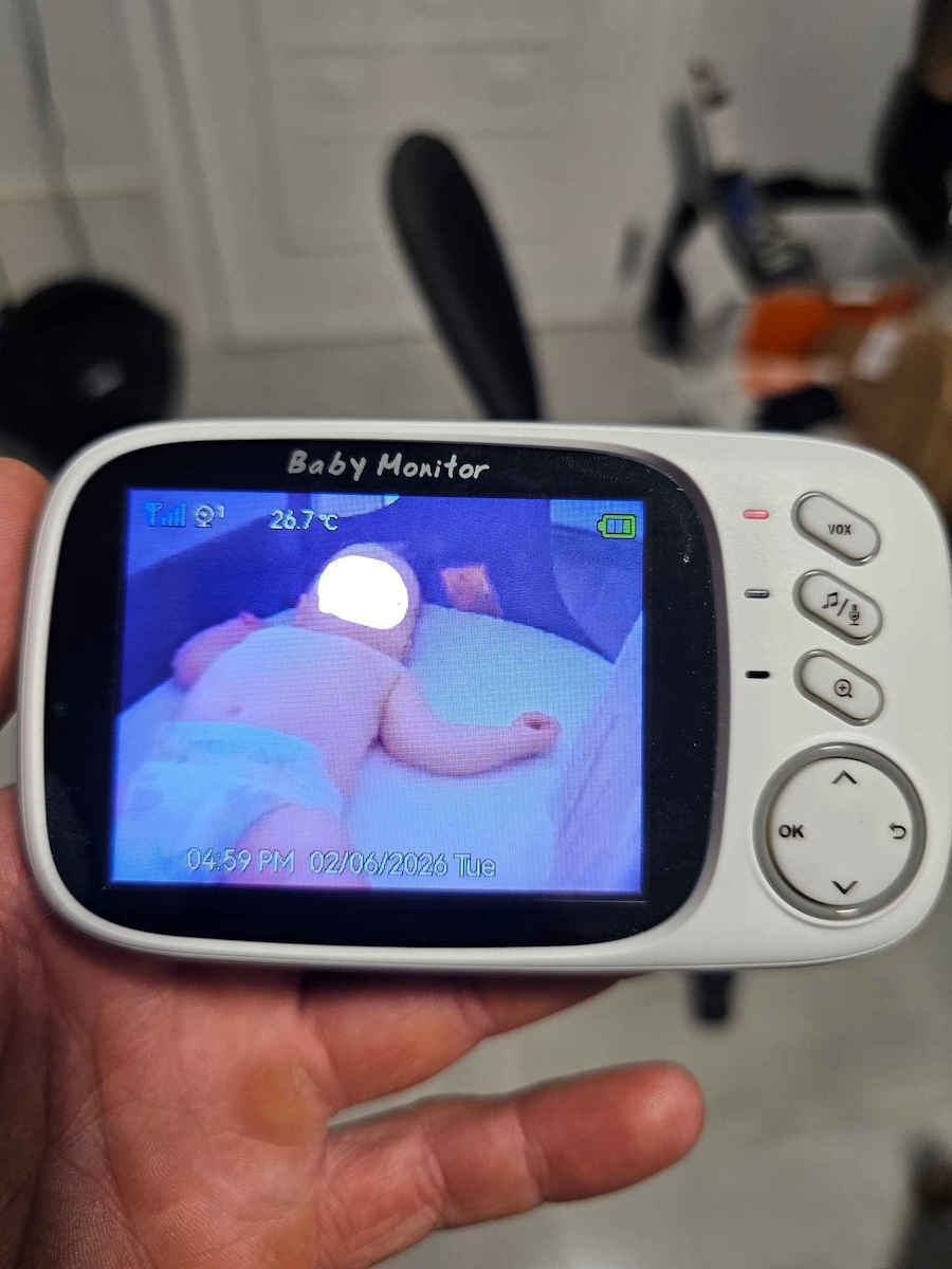 Factory VB603 Drahtlose Babyüberwachung mit Kamera & Bildschirm 3.2" , Zwei-Wege-Kommunikation & Schlaflieder