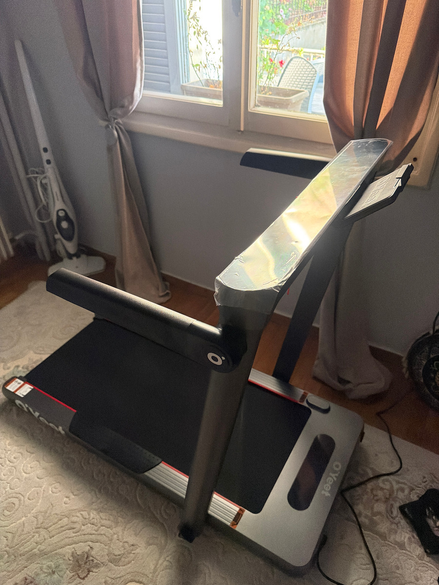 O'Yeet WalkingPad Elektrisches Faltbares Laufband für Benutzer bis 130kg