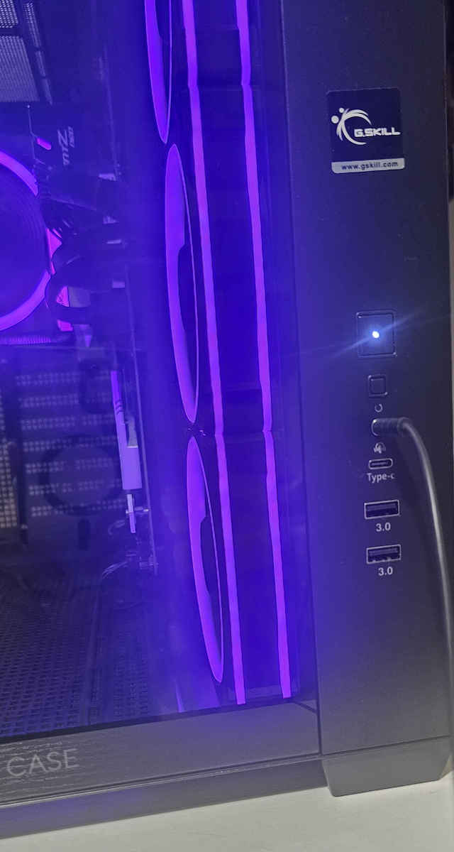 Asus A32 Plus Gaming Midi Tower Κουτί Υπολογιστή με Πλαϊνό Παράθυρο και ARGB Φωτισμό Μαύρο