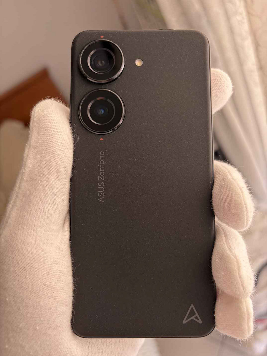 Asus Zenfone 10 5G Dual SIM (16GB/512GB) Midnight Black