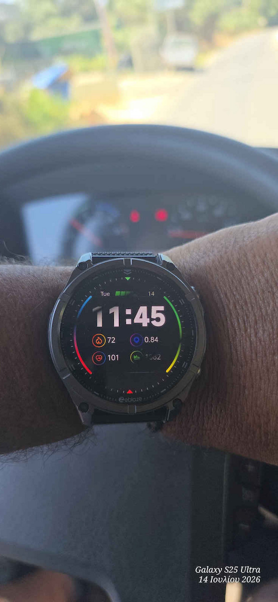 Zeblaze Vibe 8 Stainless Steel 49mm Waterproof Smartwatch with Heart Rate Monitor (Black)