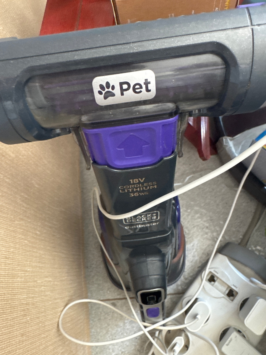 Black & Decker Rechargeable Handheld Vacuum 18V Purple