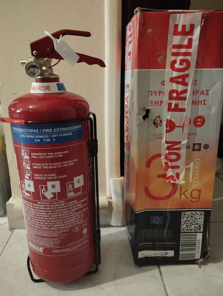 Mobiak Tragbar Trockenchemikalien 3kg mit Basis Metallisch