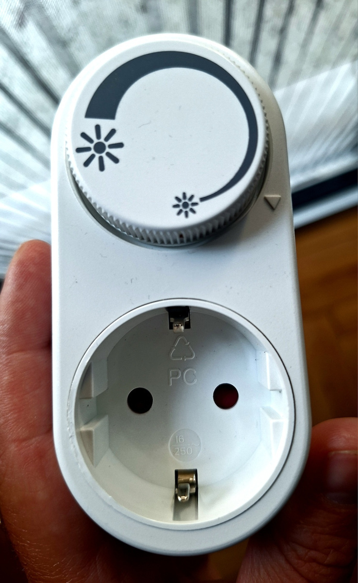 REV LED Dimmer Einzelne Steckdose mit Schalter